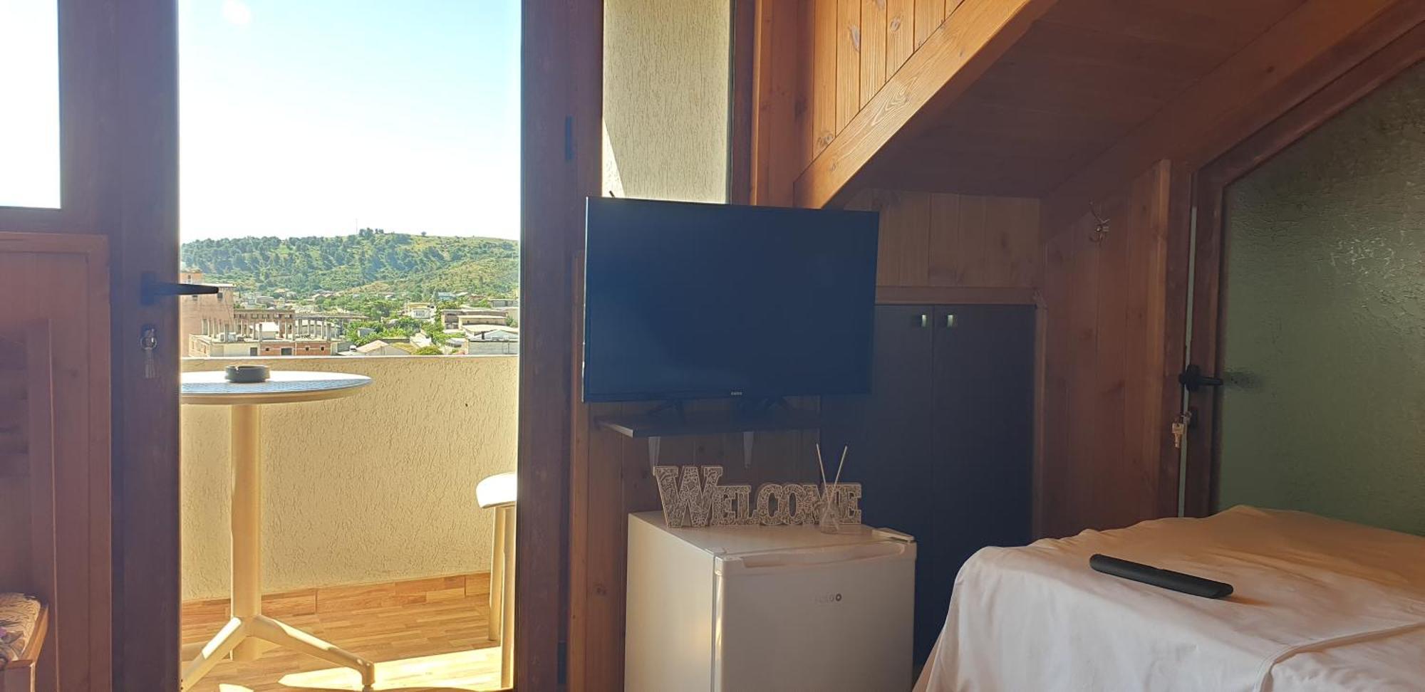 Shena Guest House Gjirokastër Esterno foto