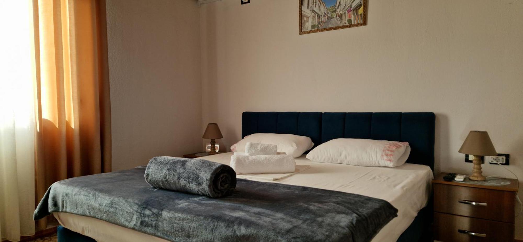 Shena Guest House Gjirokastër Esterno foto